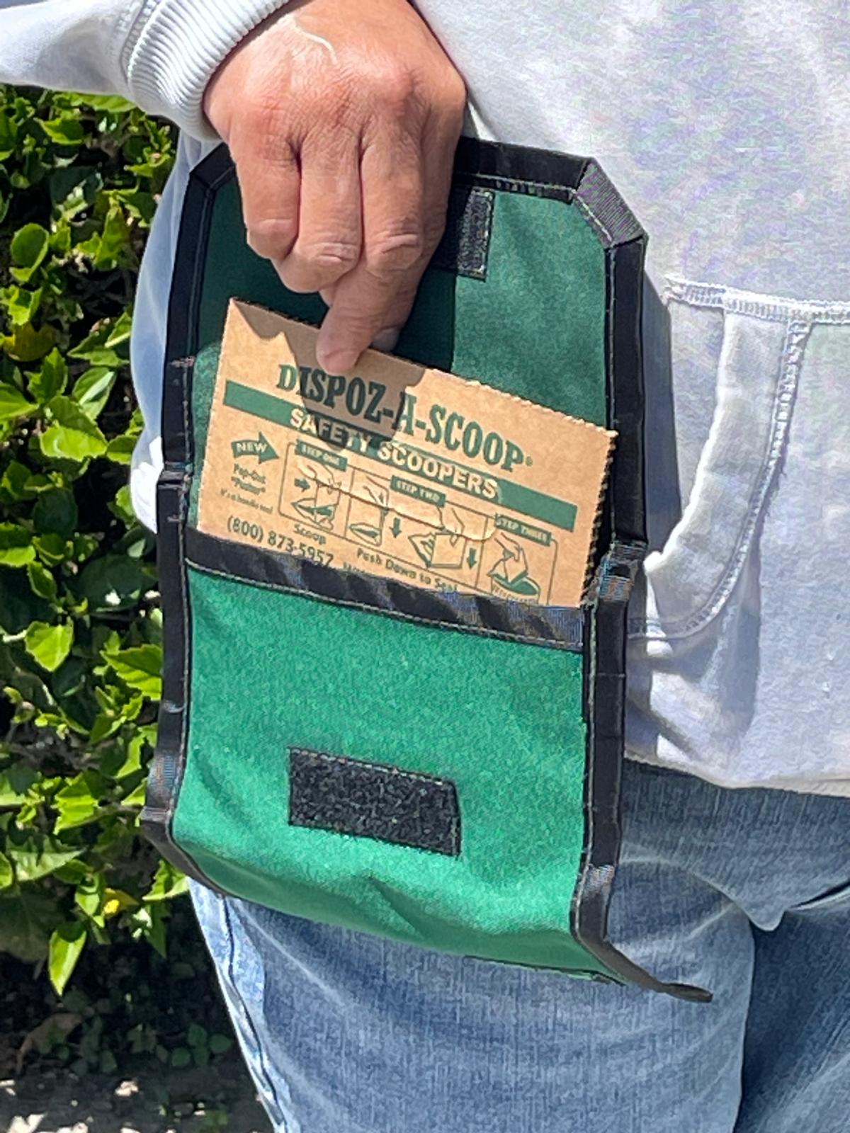 SCOOPER POUCH