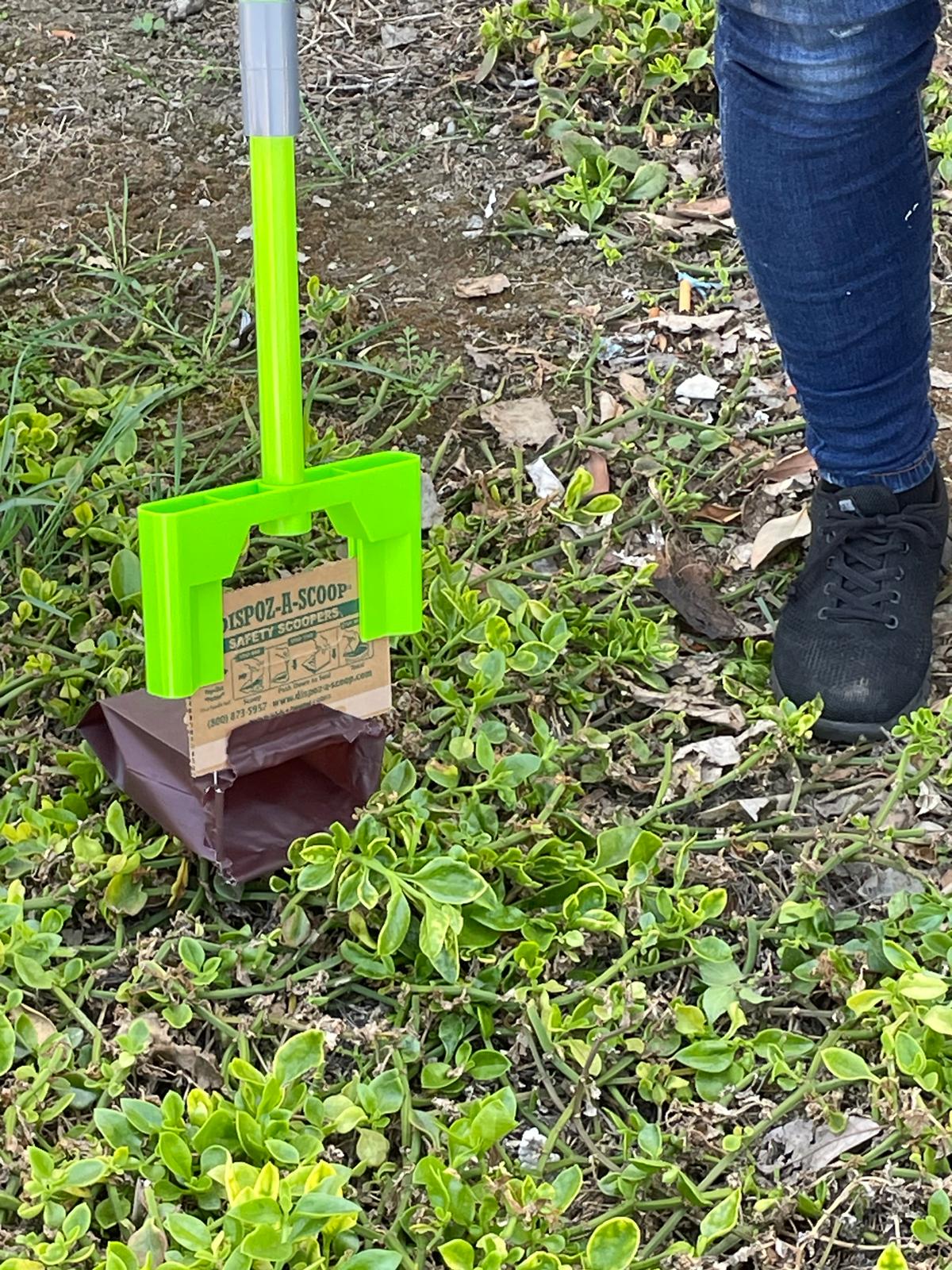 Dispoz-A-Scoop®, Safe-Set with extender handle & Bags